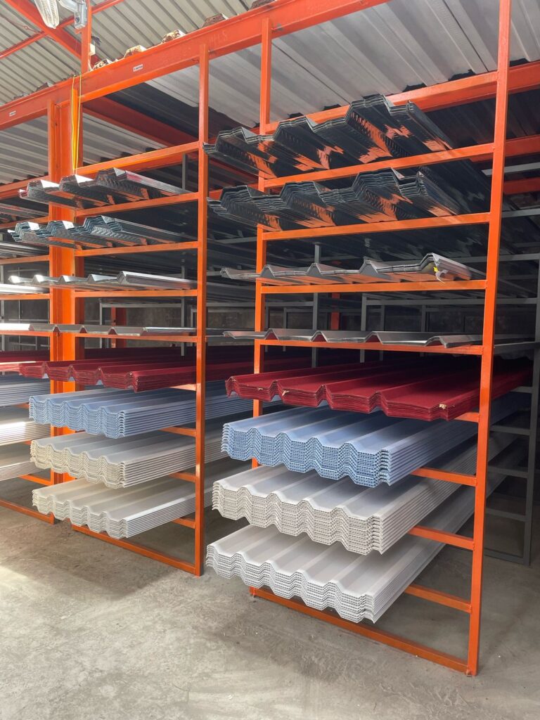 Produk unggulan plat bordes dan expanded metal di Toko Besi Deltamas